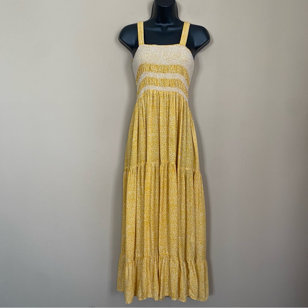 QED London Gold Yellow and White Ditsy All Over Print Tiered Maxi Dress